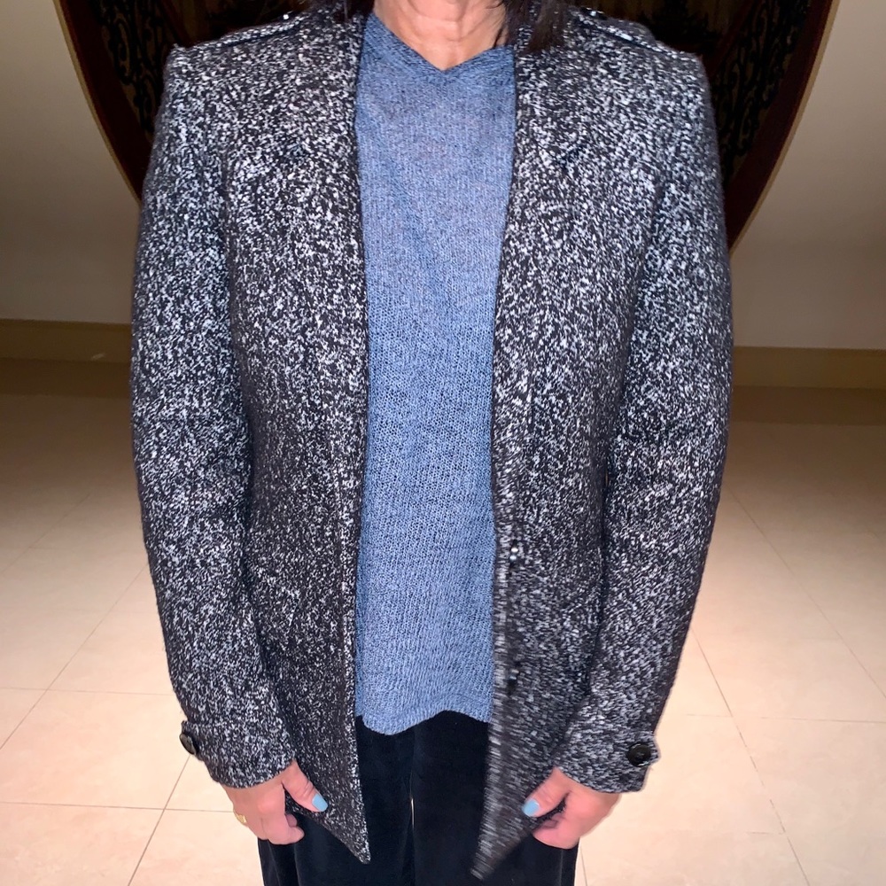 Womens Authentic Burberry Jacket - image 5